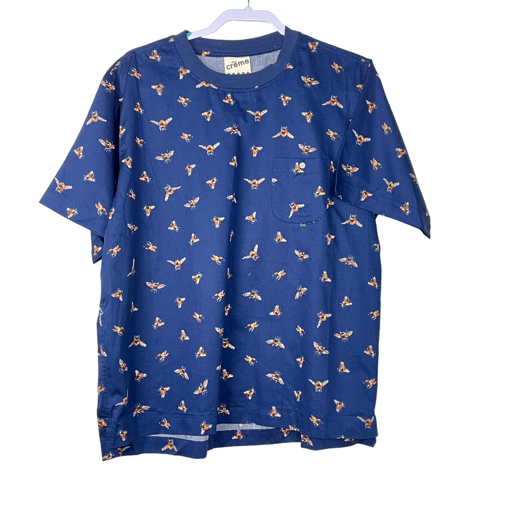 Creme Navy Blue Bee Print Short Sleeve Pocket Tee Mens Size 7 / XL